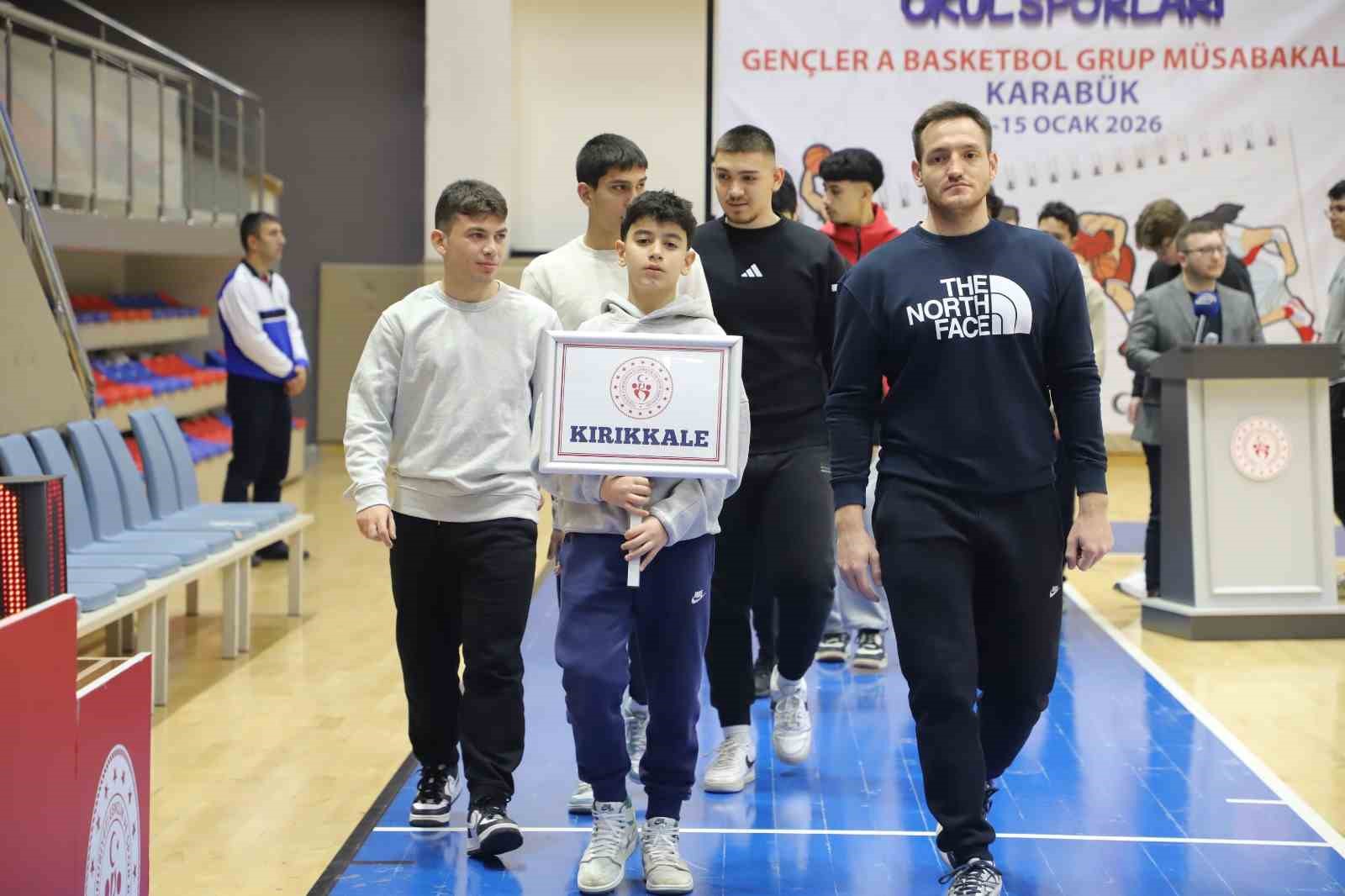 karabukte okul sporlari gencler basketbol grup musabakalari basladi 4 uVK3Y4at