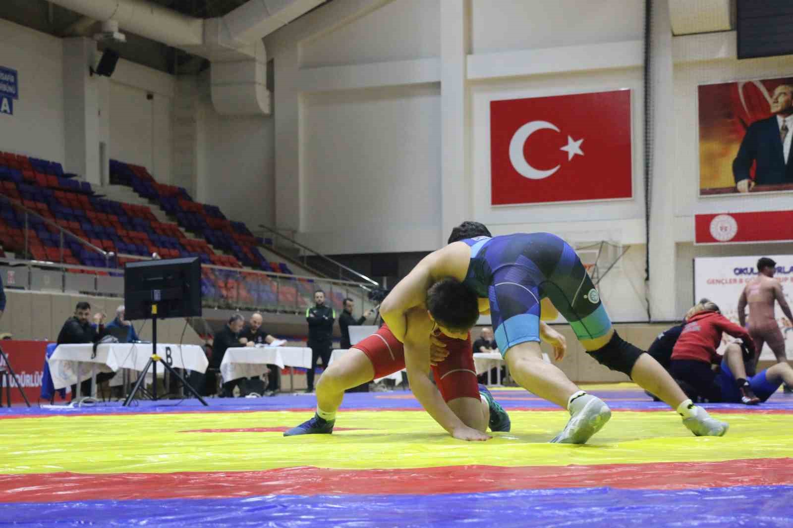 karabukte okul sporlari gures grup musabakalari basladi 5 aryQEidP