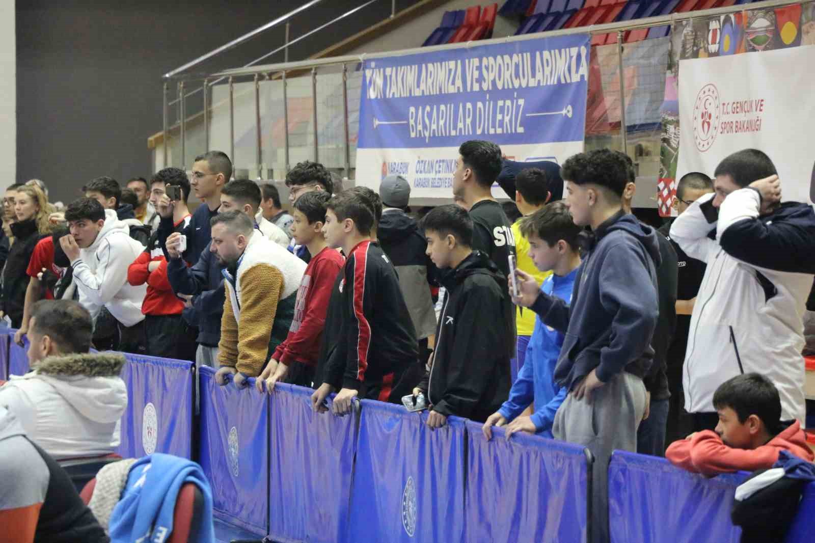 karabukte okul sporlari gures grup musabakalari basladi 7 rPNQV1b7