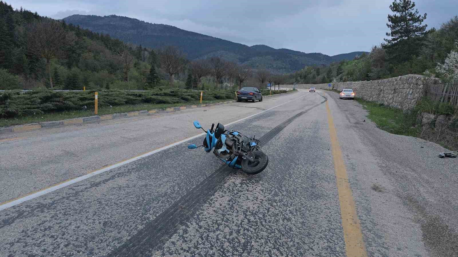 Karabük’te otomobil ile motosiklet çarpıştı: 1 ölü 7 karabukte otomobil ile motosiklet carpisti 1 olu 3