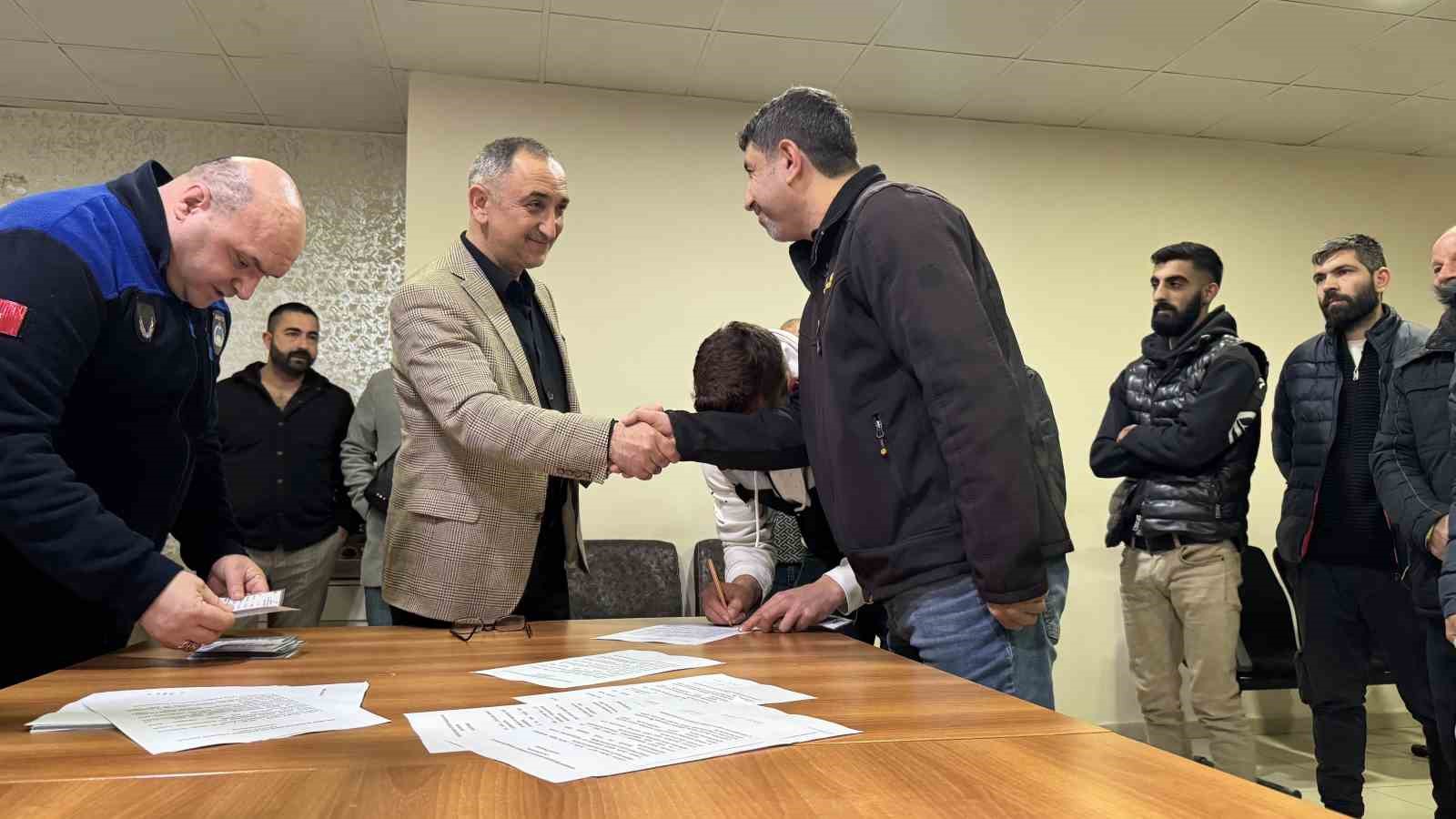 karabukte ramazan gelenegi suruyor 55 davulcu vatandaslari sahura kaldiracak 3