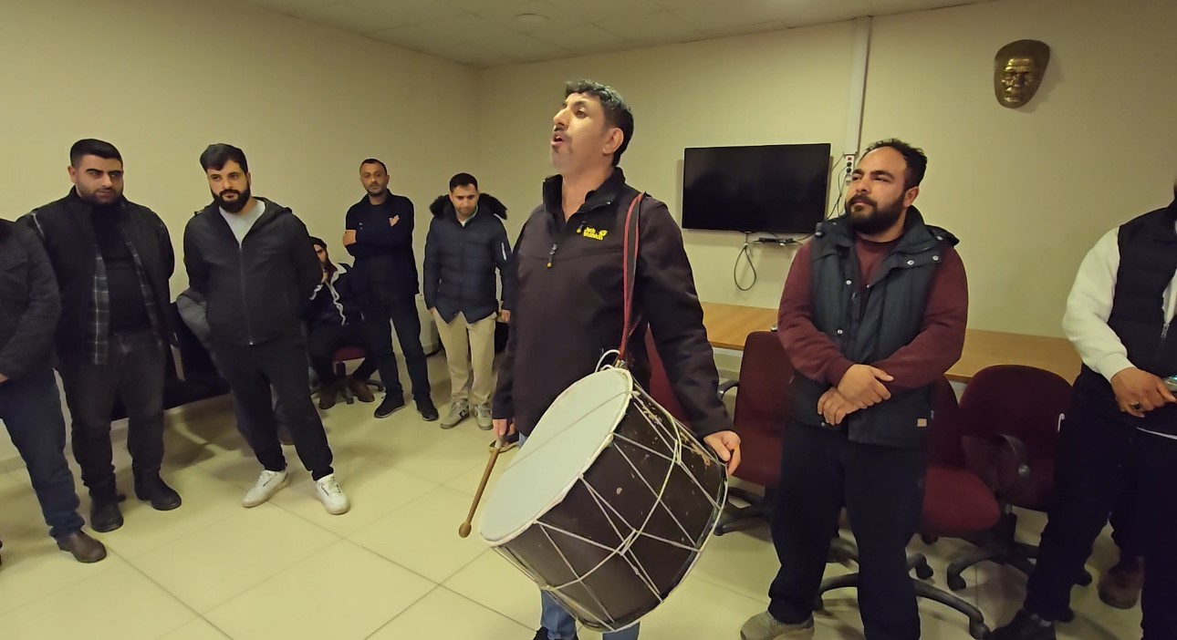 karabukte ramazan gelenegi suruyor 55 davulcu vatandaslari sahura kaldiracak 5 AcRH5ems