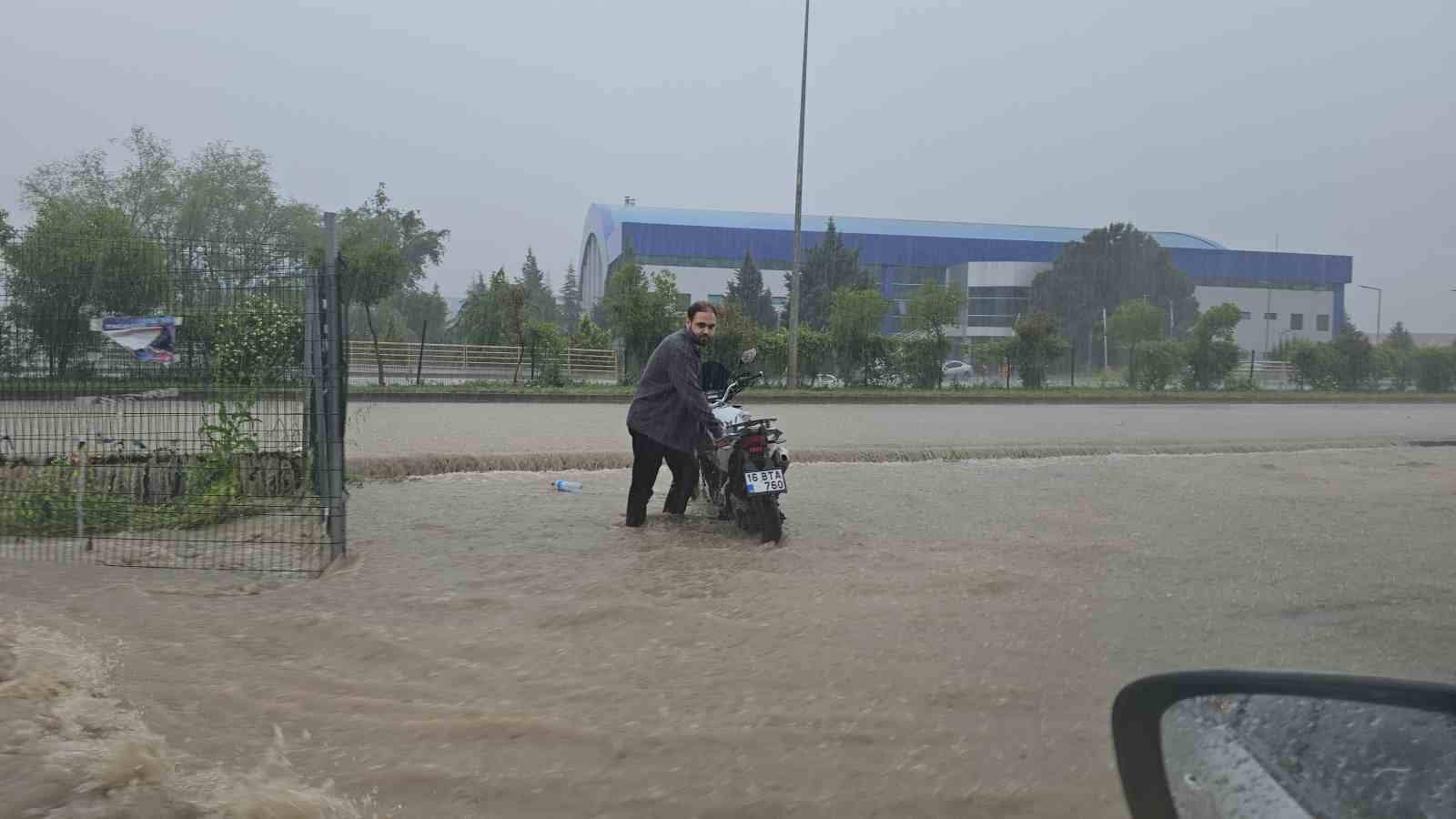 karabukte saganak yagis hayati felc etti 4 tUBypfHW