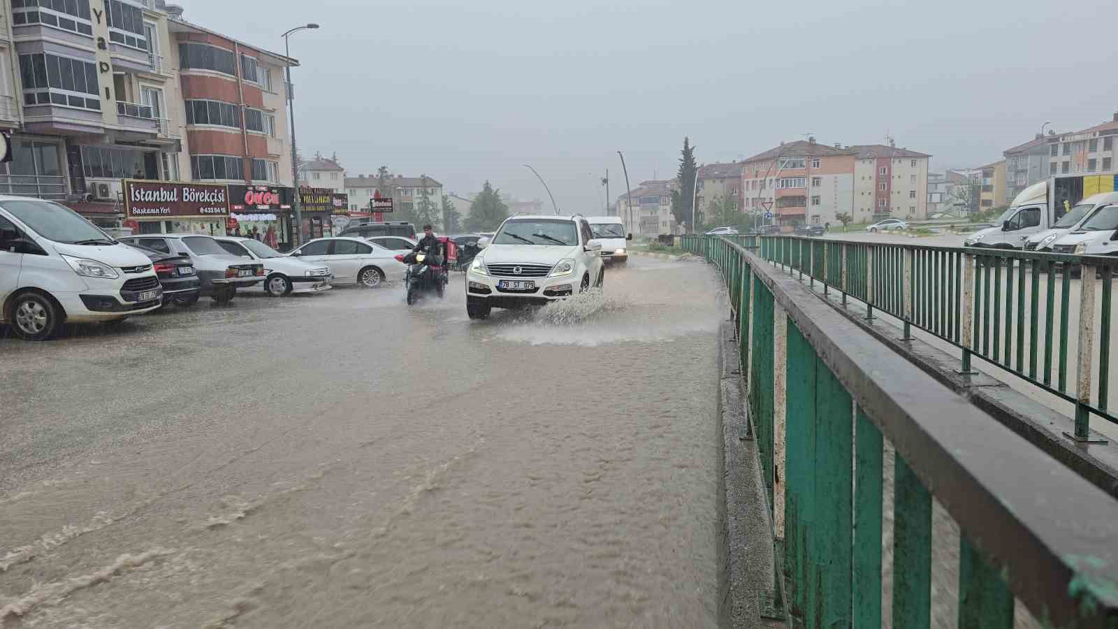 karabukte saganak yagis hayati felc etti 5 WBhEzyG4