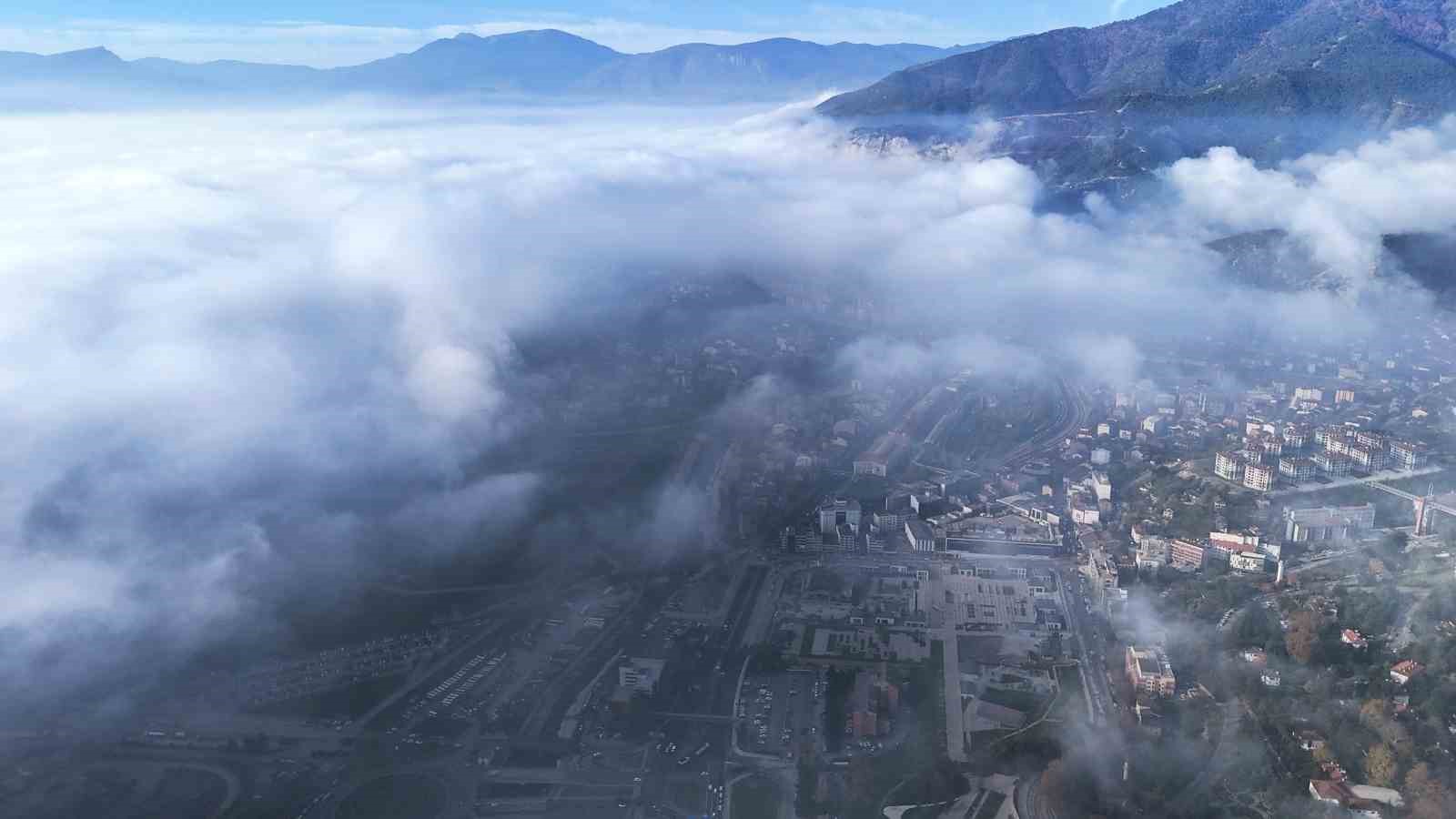 karabukte sehir merkezini kaplayan sis dronla goruntulendi 4