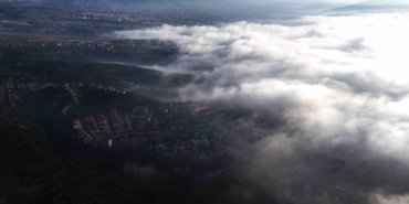 karabukte-sehir-merkezini-kaplayan-sis-dronla-goruntulendi-cFsL7HCu.jpg