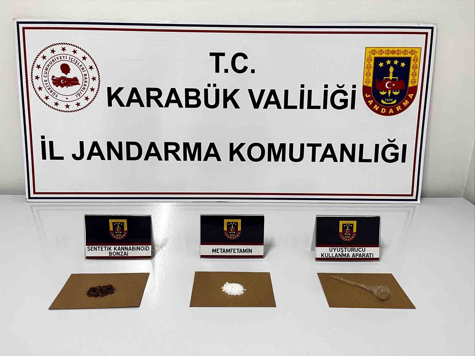 Karabük’te uyuşturucu operasyonu: 3 gözaltı 4 karabukte uyusturucu operasyonu 3 gozalti 0 M1YeYEBN