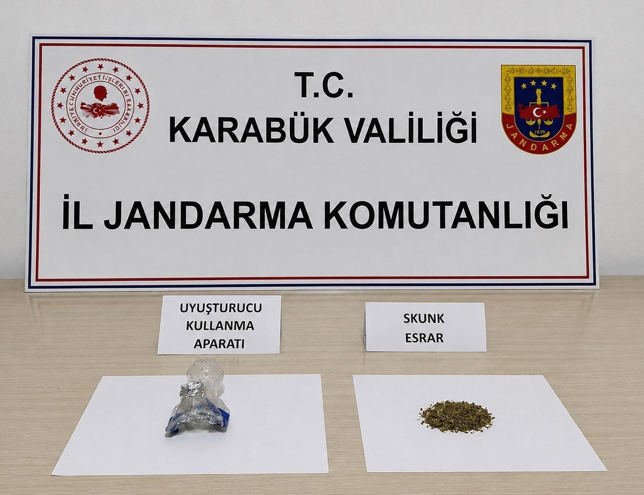 Karabük’te uyuşturucu operasyonu: 7 gözaltı 5 karabukte uyusturucu operasyonu 7 gozalti 1 nSHAFMPt