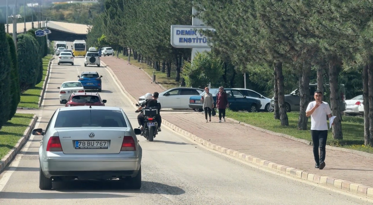 karabukte yks heyecani 20 saniyeyle sinava yetisemedi 5 UsX7bGF3