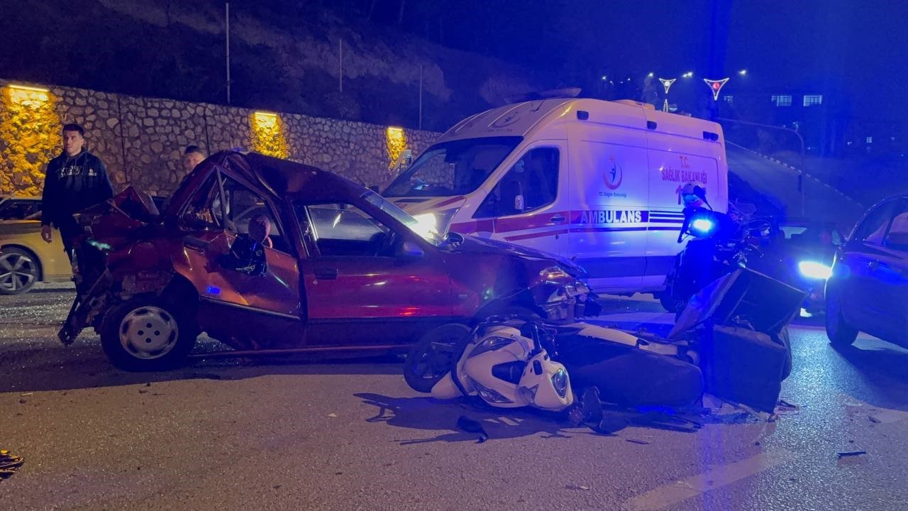karabukte zincirleme kaza 3 yarali 1 BwuRJHgJ