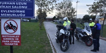 karacabey-ataturk-kultur-parkina-motosikletle-giris-tamamen-yasaklandi-PM32niYV.jpg