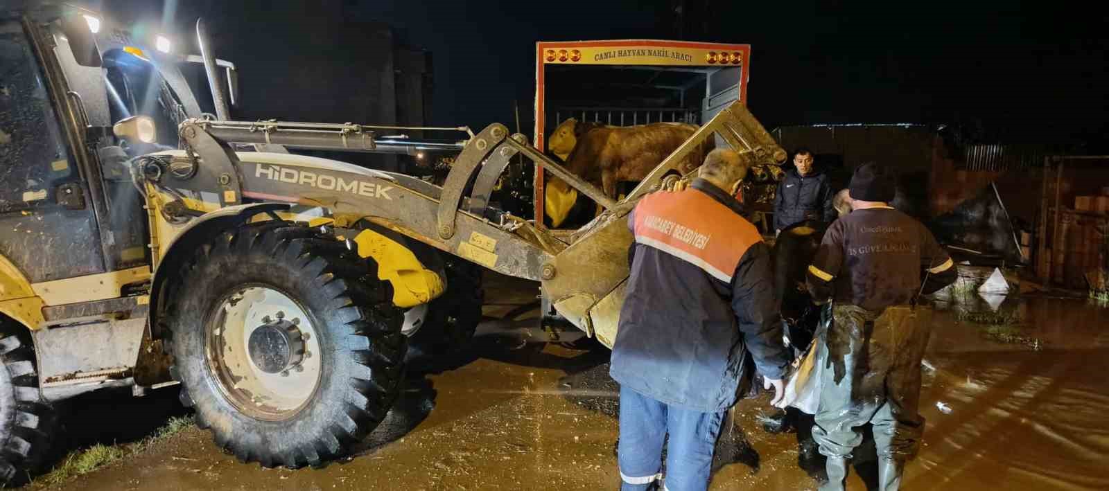 karacabey belediyesi dogal afetlere karsi tum gucuyle sahada 4 4ukNpVa8