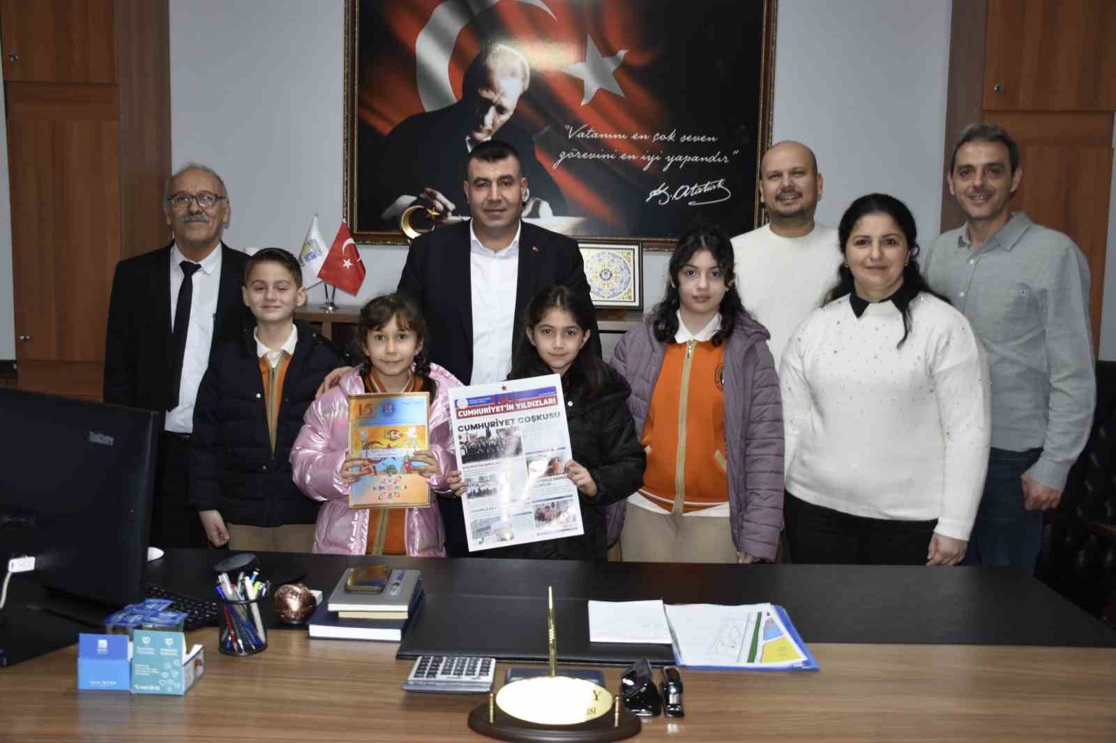 karacabey belediyesi ogrencilerin yaninda 1 lNSqTD9m