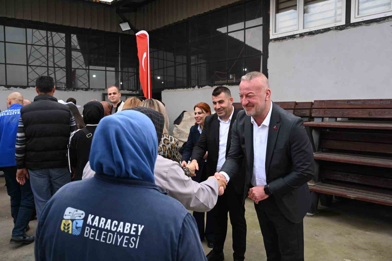 karacabey belediyesi personeli bayramlasti 1 p3GATsXi