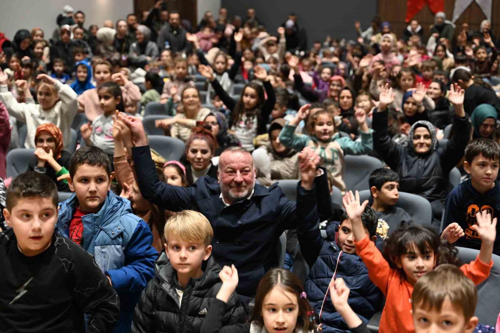karacabey belediyesinden cocuklara unutulmaz somestr soleni 2 udbrgknP