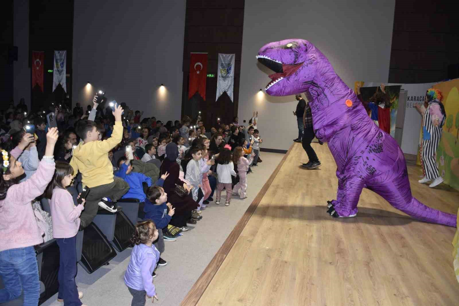 karacabey belediyesinden cocuklara yonelik etkinliklerle somestir dopdolu gecti 2 VlKlryhE