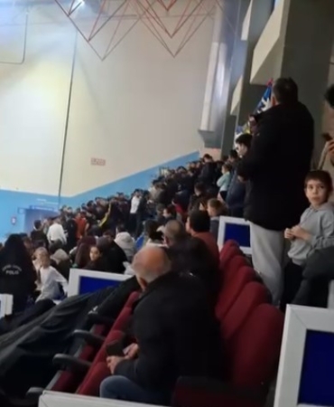 karacabey-belediyespor-fenerbahce-macinda-olaylar-cikti-S6NXLGuE.jpg