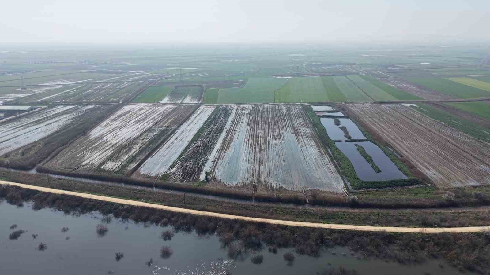 karacabey ciftcisi yeni sezon ekimleri icin sularin cekilmesini bekliyor 2 2U7LfFH8
