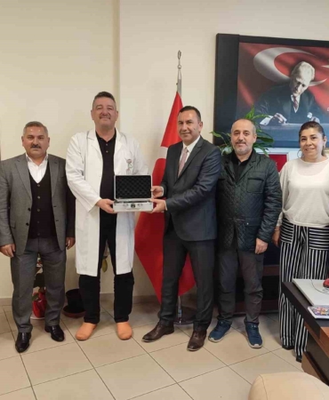 karacabey-devlet-hastanesine-anlamli-bagis-ZJa5lrhU.jpg