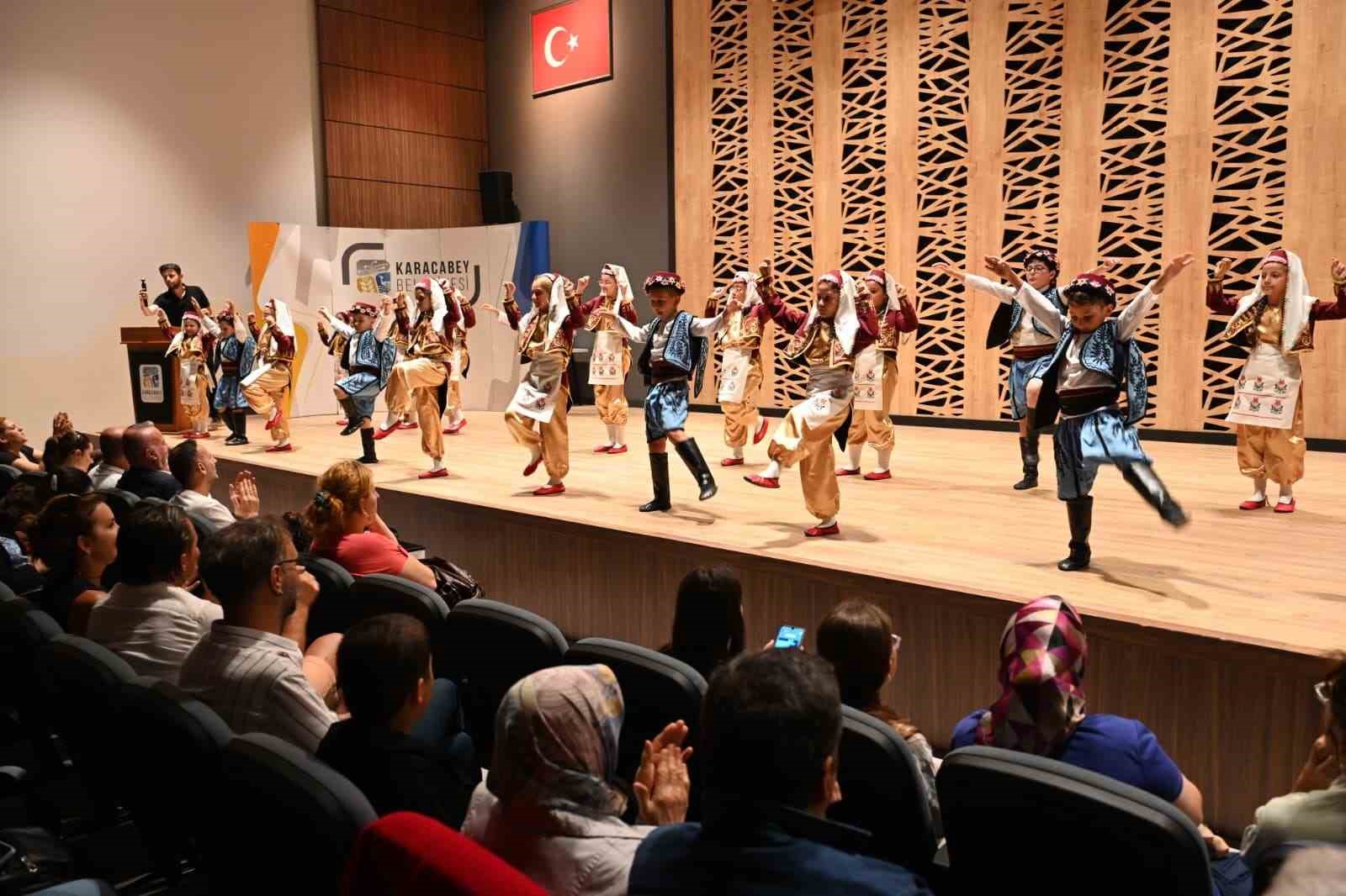 karacabeyde halk oyunlari gecesi buyuk begeni topladi 2 Lcc1JKkD