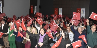 karacabeyde-kahramanlik-turkuleriyle-duygu-dolu-gece-4RAIhzfL.jpg
