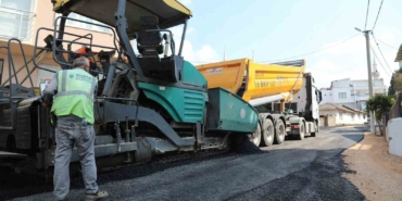 karacabeyin-yenikaraagac-mahallesinde-yollar-yenileniyor-BHemQh97.jpg