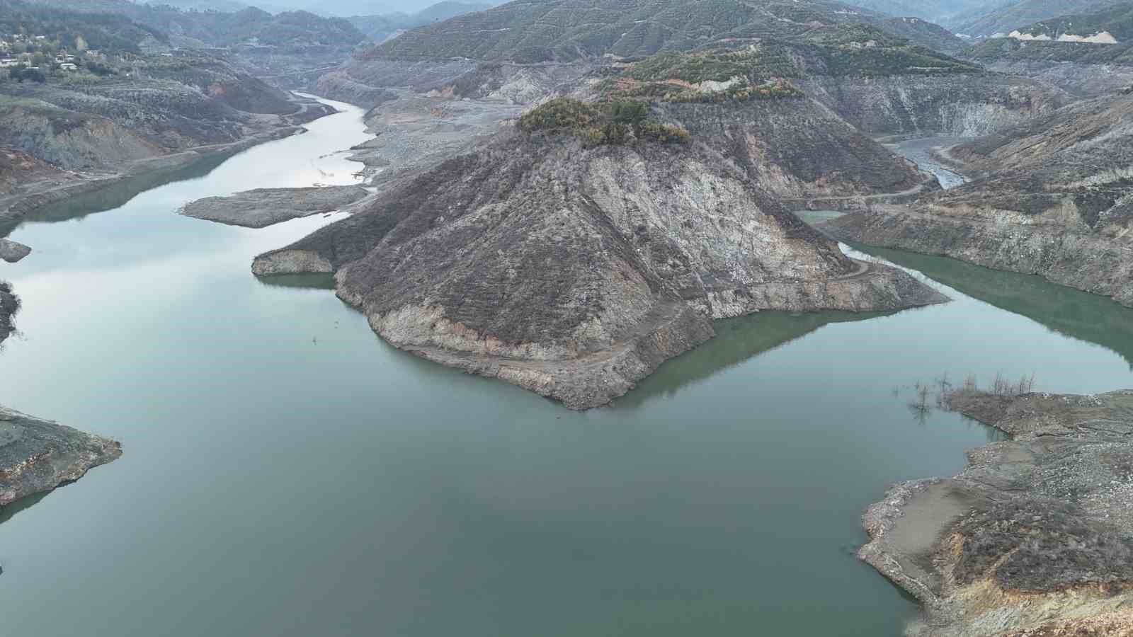 karacay barajinin su seviyesinin yuzde 6ya dustugu hatayda 230 sondaj vuruldu 3 V3dZqXqC