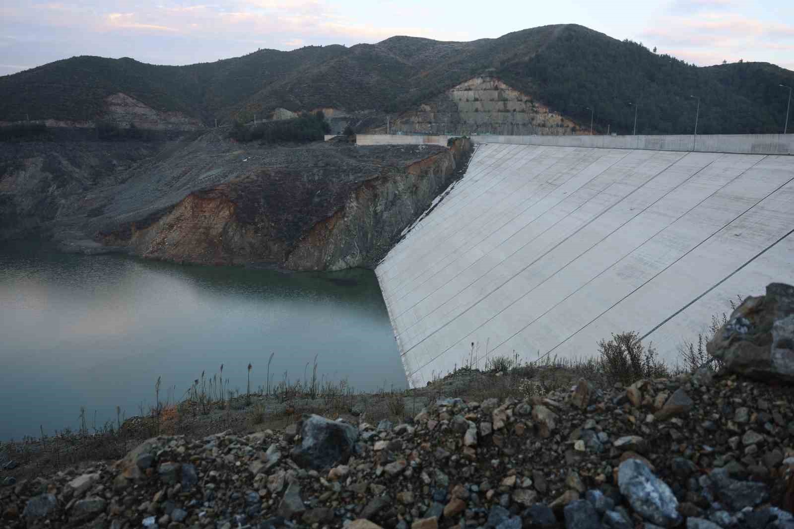 karacay barajinin su seviyesinin yuzde 6ya dustugu hatayda 230 sondaj vuruldu 6