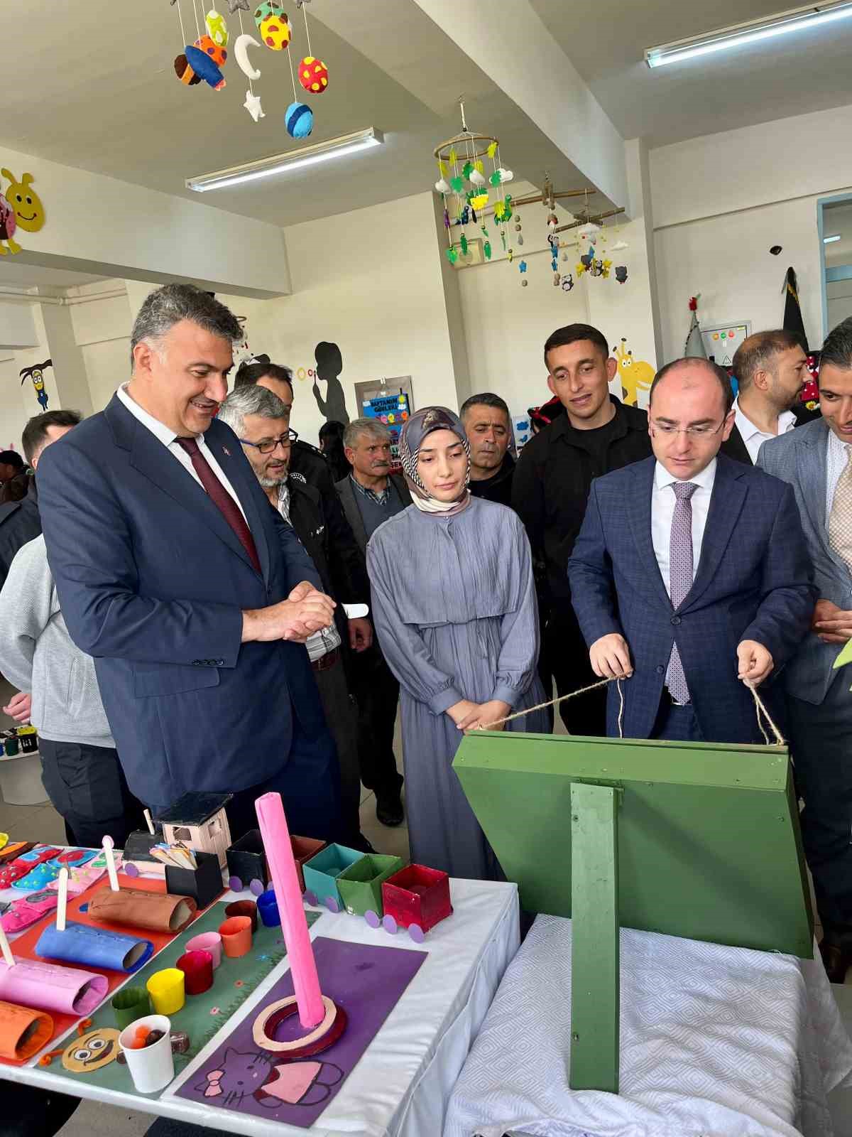 karacobanda anlamli sergi 9
