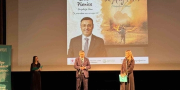 karadagda-turk-filmi-etkinligi-bugday-tanesi-podgoritsada-gosterildi-e6SWa6RN.jpg