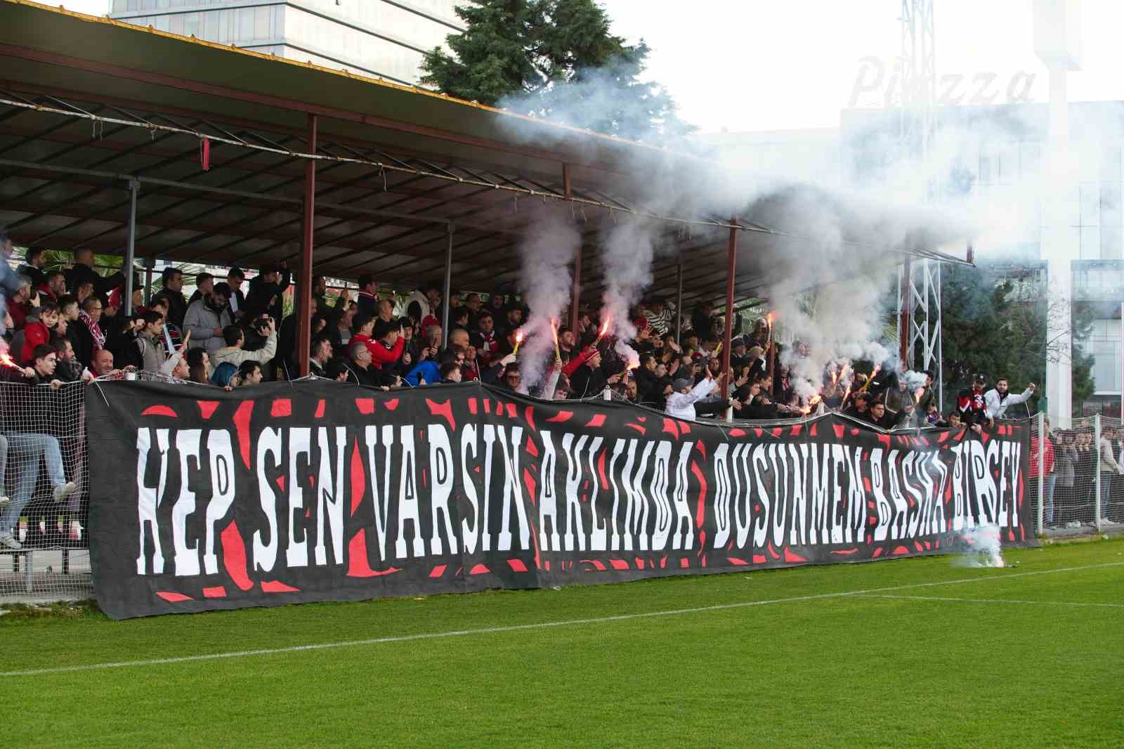 karadeniz derbisi oncesi samsunspora taraftar destegi 3 5MbtYLH6