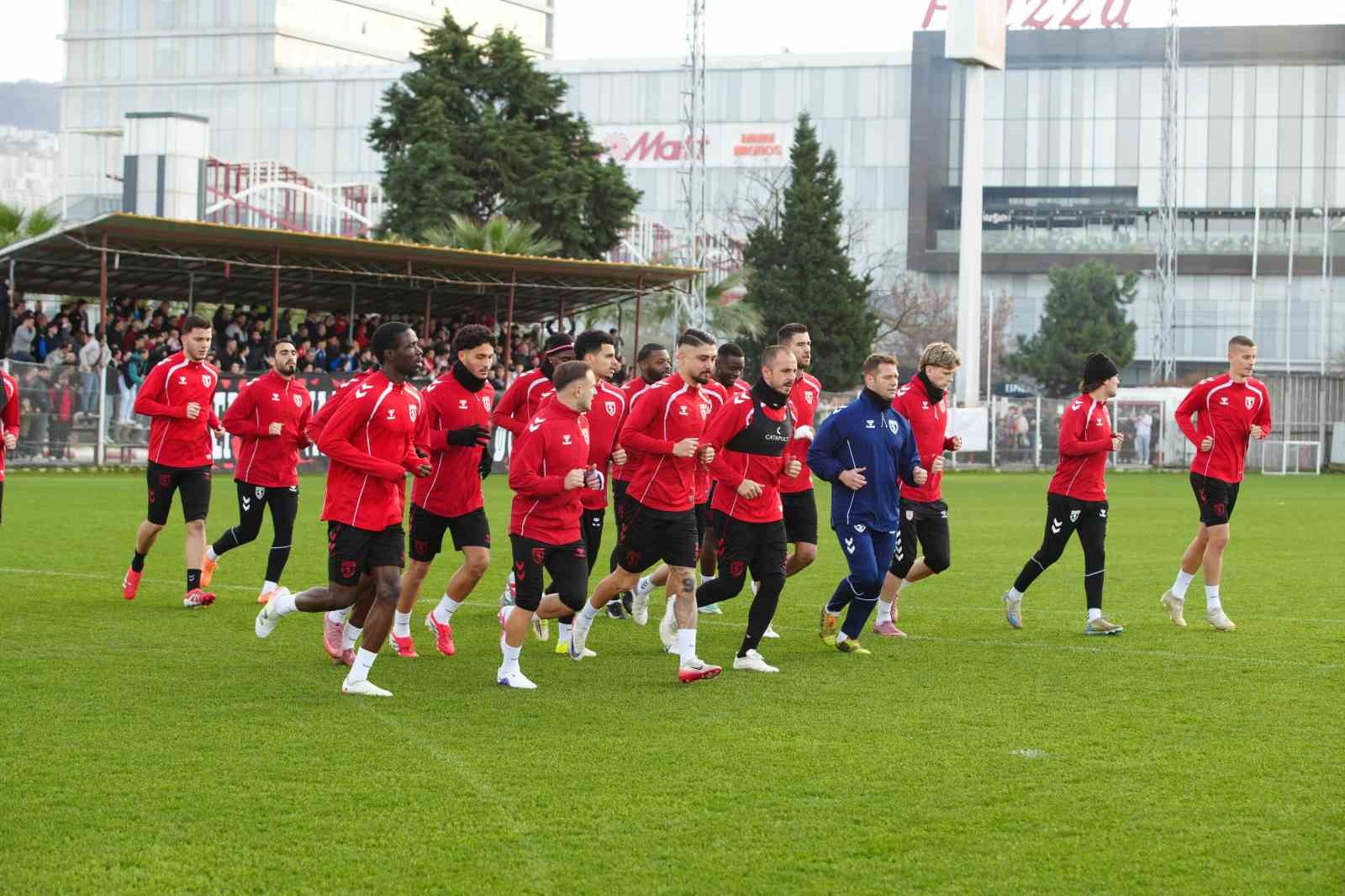 karadeniz derbisi oncesi samsunspora taraftar destegi 4 lzr1CjjZ