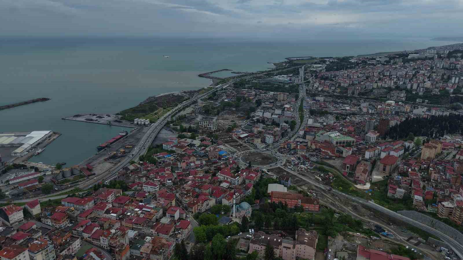 Karadeniz Sahil Yolu viyadüklerle Değirmendere Tüneli’ne bağlanıyor 6 karadeniz sahil yolu viyaduklerle degirmendere tuneline baglaniyor 2 w6LDC6pW
