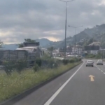 karadeniz-sahil-yolunda-ters-yonde-giden-kamyon-korkuttu-La4pYzTG.jpg