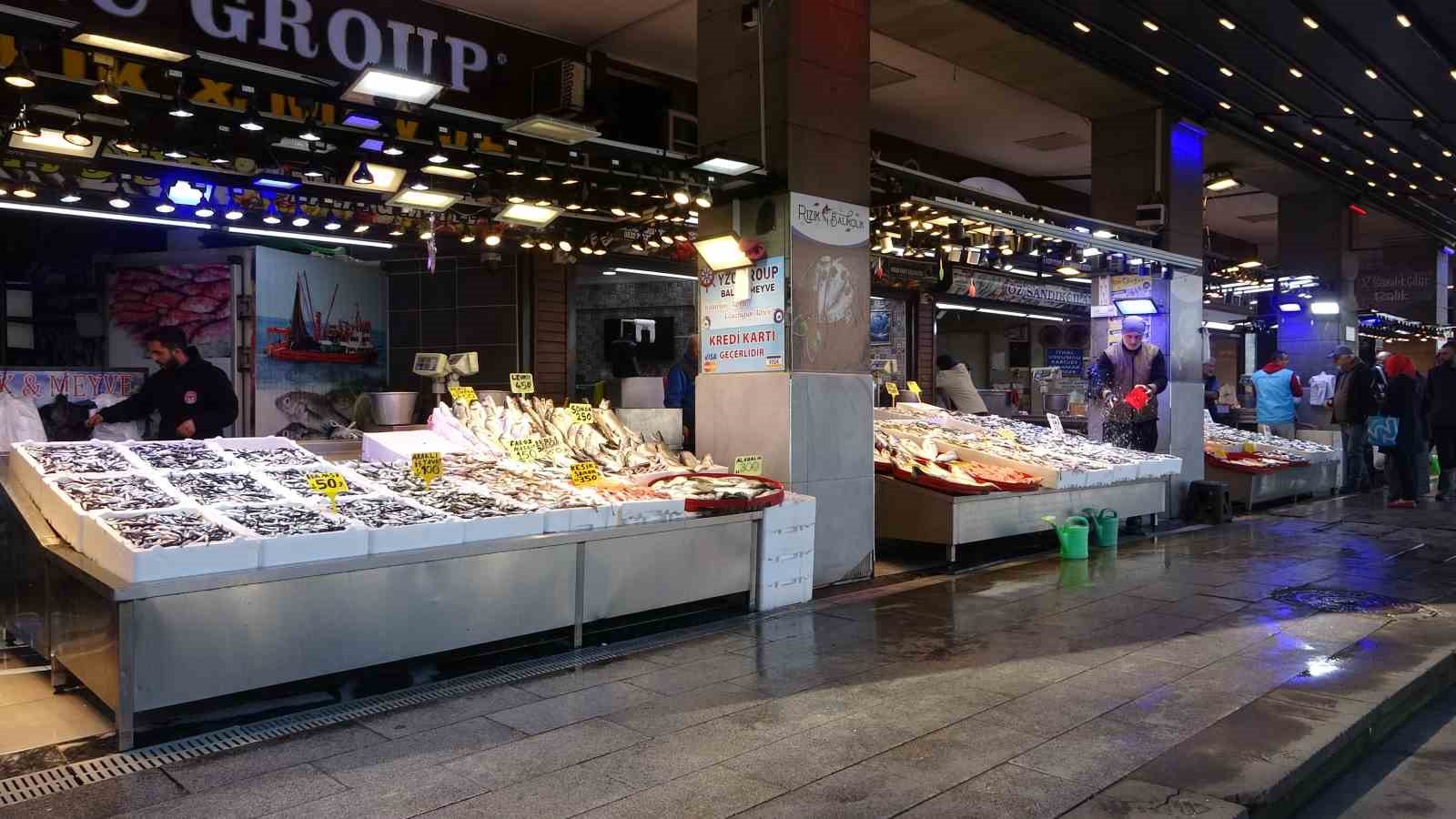 karadeniz son 35 yilin en bereketli hamsi sezonunu yasiyor 0 1cqE7tP7