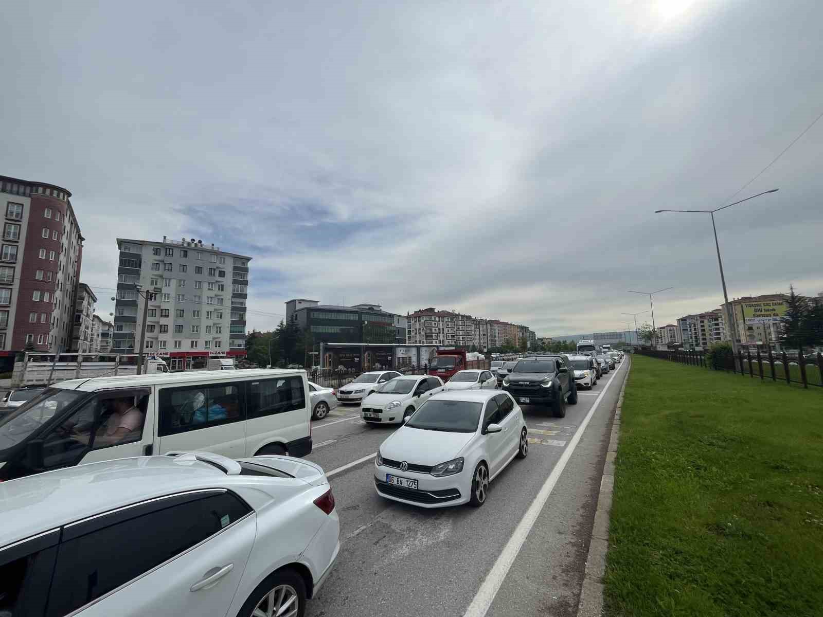 karadeniz yolunda bayram yogunlugu havadan goruntulendi 3 7ATXsv4c