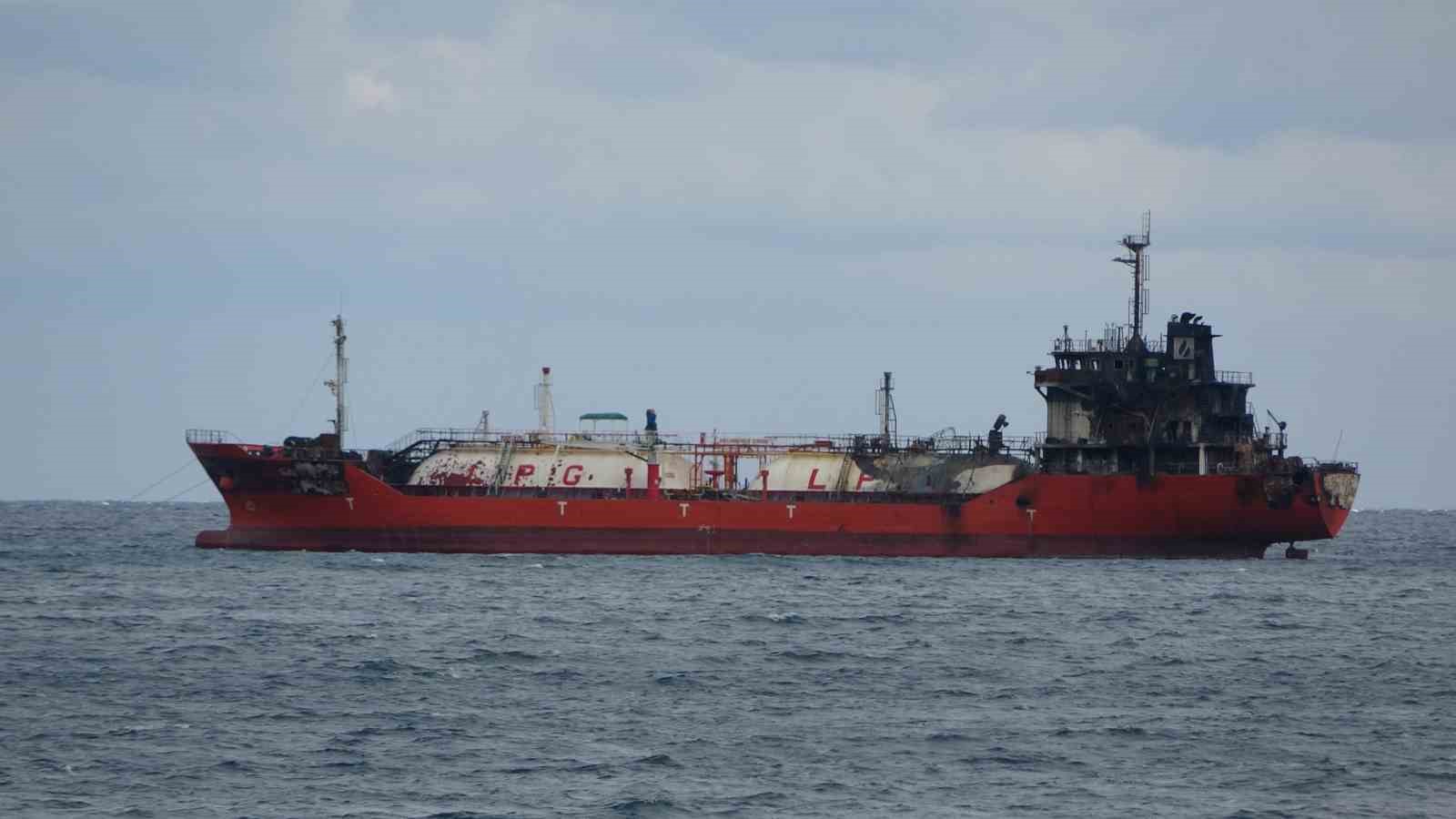 Karadeniz’de dron saldırılarında hasar alan bir gemi daha Trabzon’a geldi 7 karadenizde dron saldirilarinda hasar alan bir gemi daha trabzona geldi 3 B2TjY17w