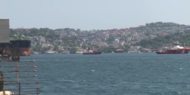 karadenizde-dron-saldirisina-ugrayan-gemi-istanbul-bogazindan-gecti-SVI34XhA.jpg