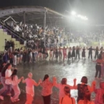 karadenizde-konser-boyle-olur-saganak-yagmur-basladi-onlar-horona-devam-etti-A1mkZ7Vc.jpg