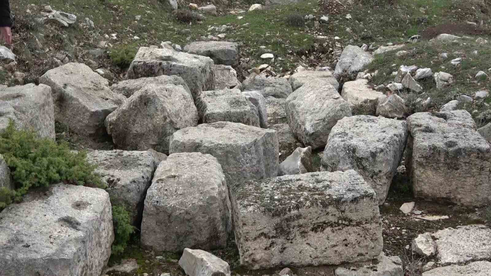 karadenizdeki tek zeus tapinagi sadece temel taslari kaldi 2 kScV3G4B