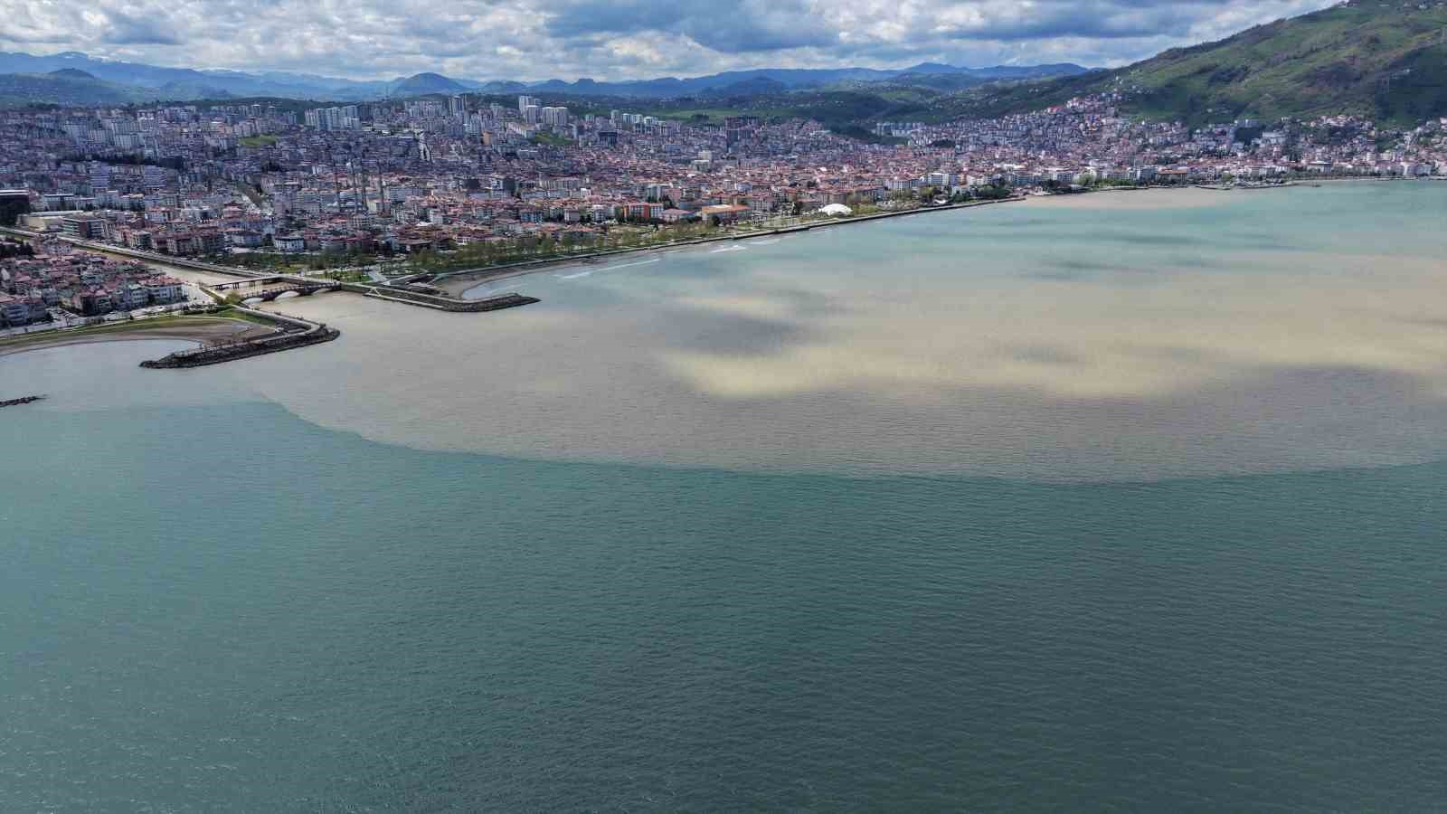 karadenizin rengi kahverengiye dondu 1 Zltss7kd