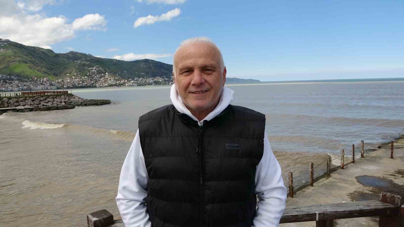karadenizin rengi kahverengiye dondu 3 nUTYX6Bb