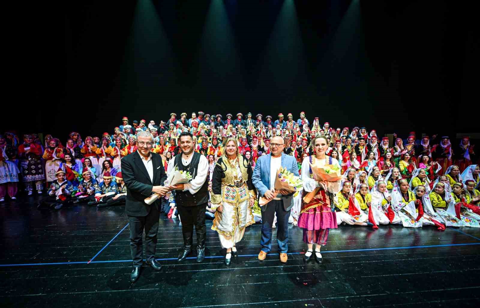 karagoz halk danslarindan muhtesem final 3 vs7TrEWm