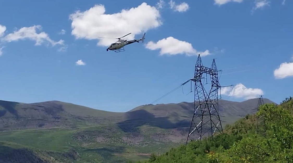 karakaya baraji ana elektrik iletim hattinda helikopter destekli bakim 0 M1jH44iE