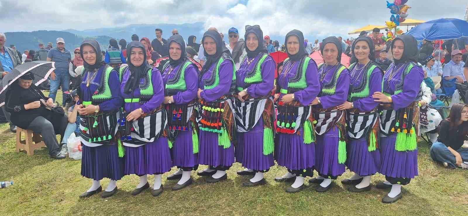 karakisrak yaylasi 16 otcu senligi 2 bG7ZkVr1