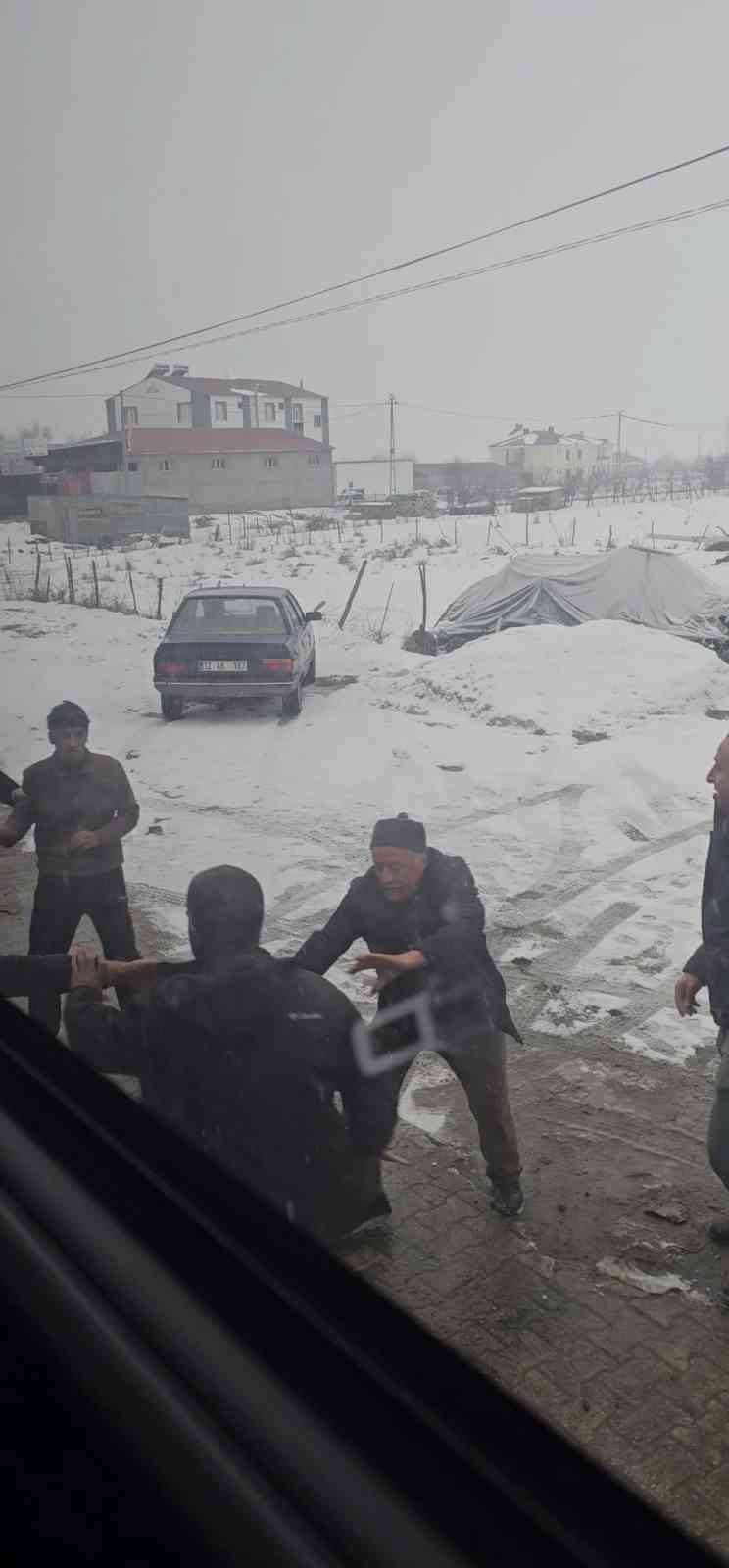 karakocanda mus bursa seferini yapan yolcu otobusune saldiri 3 LZ5uLzuF