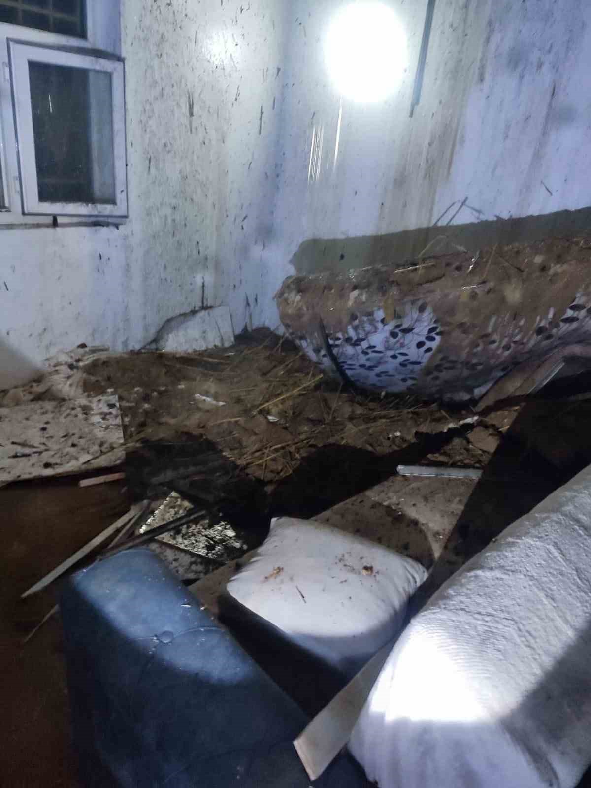 karakocanda ruzgarin tutusturdugu bacayi itfaiye ekipleri sondurdu 2 fYryI5i7