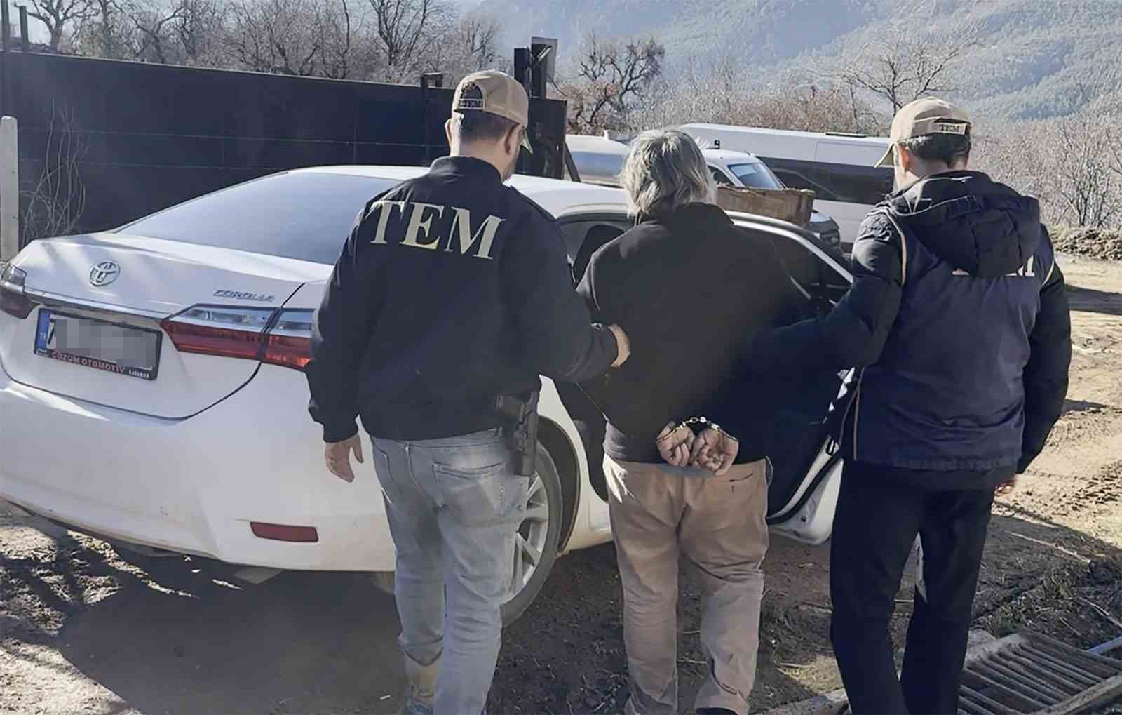 karaman merkezli deas operasyonu 3 tutuklama 0 Bg9PDK9r