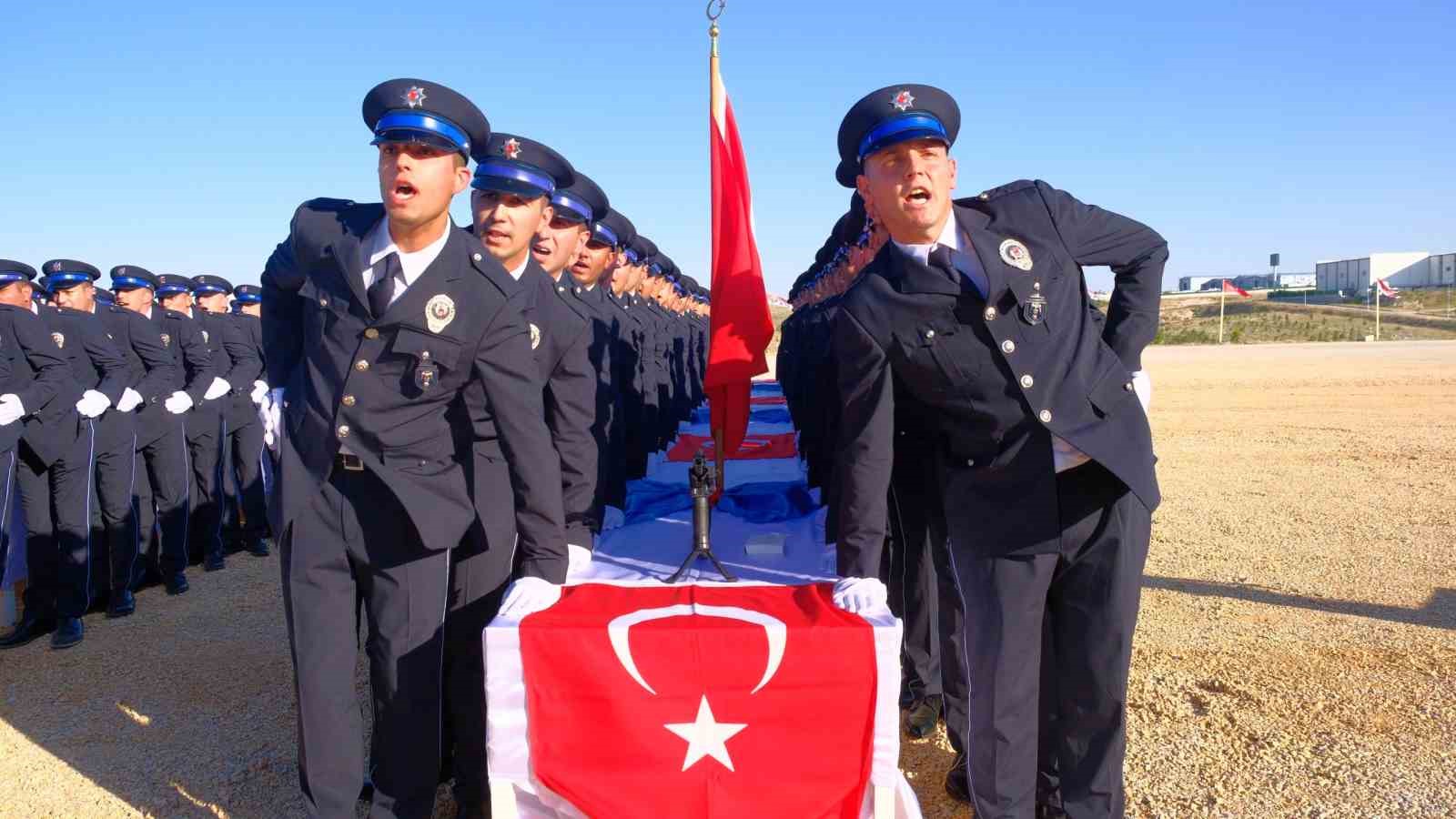 karaman pomemde 409 polis adayi mezun oldu 7 WOpp82JC