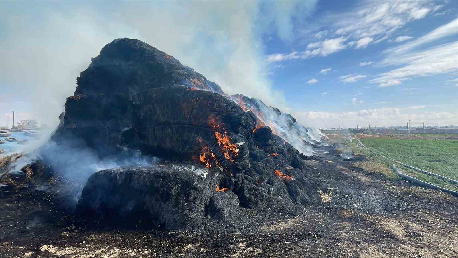 karamanda 300 ton saman balyasi kul oldu 0 OuhUpNgI